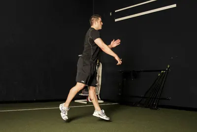 Jumping lunges: Finish