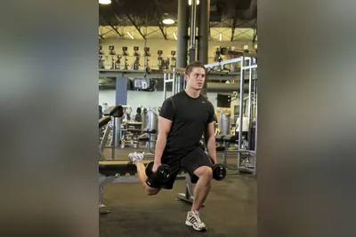 Split squat with dumbbells: Finish